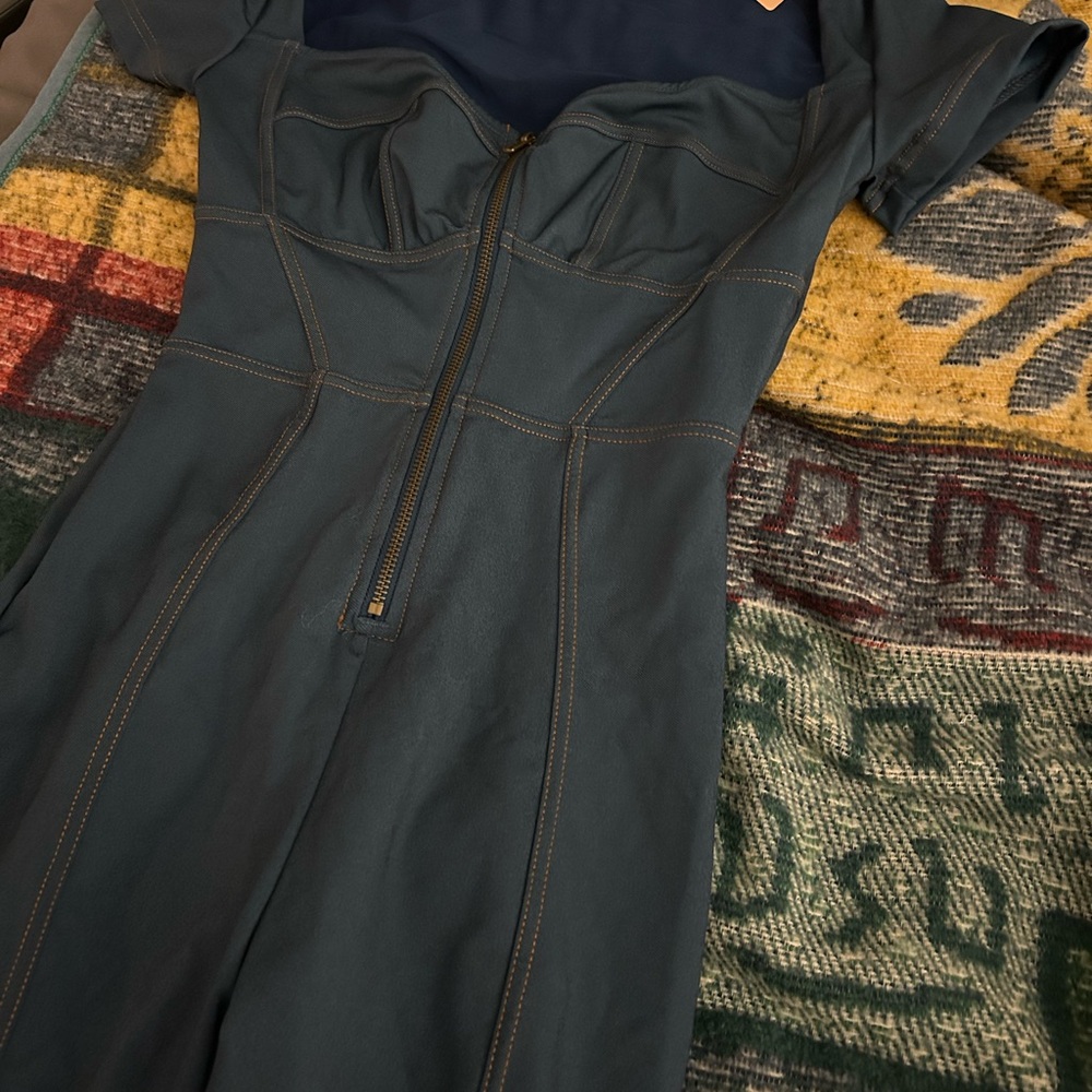 Chic Teal Jumpsuit with Zipper Detail